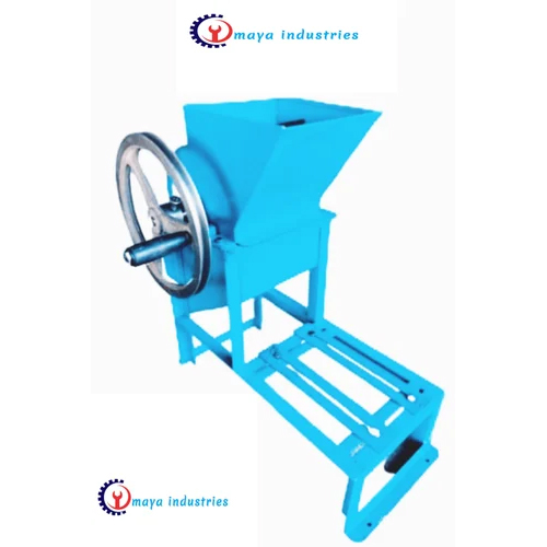 GROUNDNUT DECORTICATOR